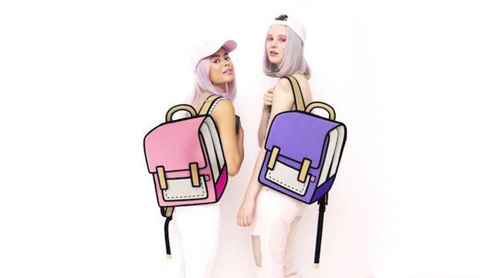 Elképesztően színes, kétdimenziós táskákat keltettek életre a tehetséges tervező lányok.
